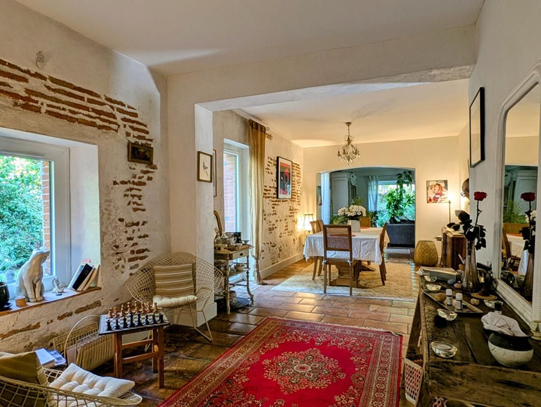 ROQUETTES Demeure de prestige 315 m², dépendance et garage sur terrain de 3029 m² 4