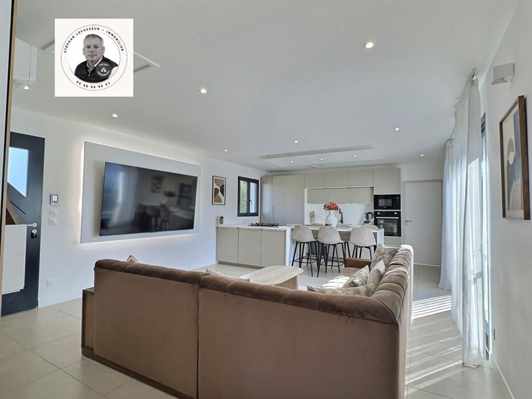 VIDAUBAN Maison Vidauban 4 pièce(s) 3