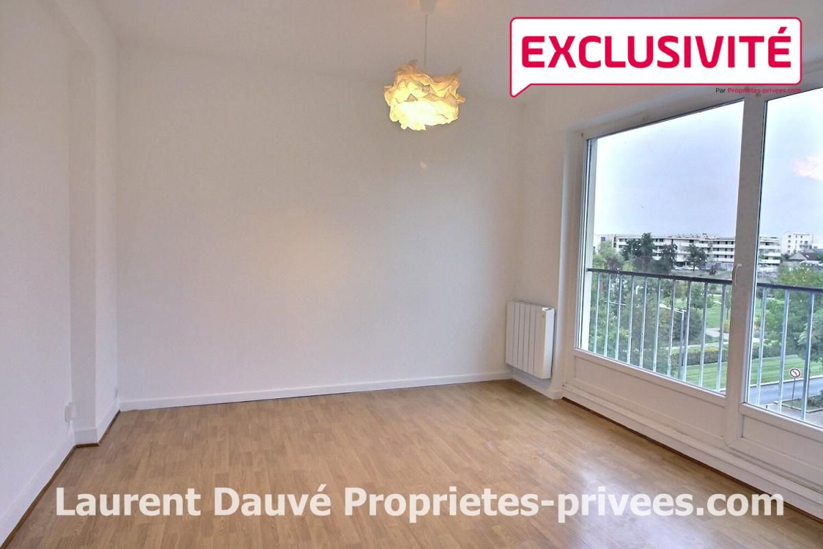 SAINT-JEAN-DE-BRAYE 45800 ST JEAN DE BRAYE - Appartement T2 avec cave et parking - 5mn du tram 4