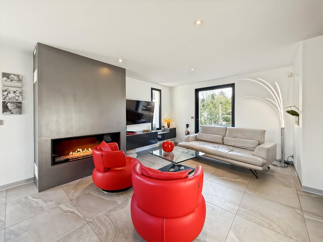 MAUSSANE-LES-ALPILLES À vendre - Maison avec pisicne - Maussane Les Alpilles/Users/camille/Desktop/Duguet/CNI MME DUGUET.pdf 4