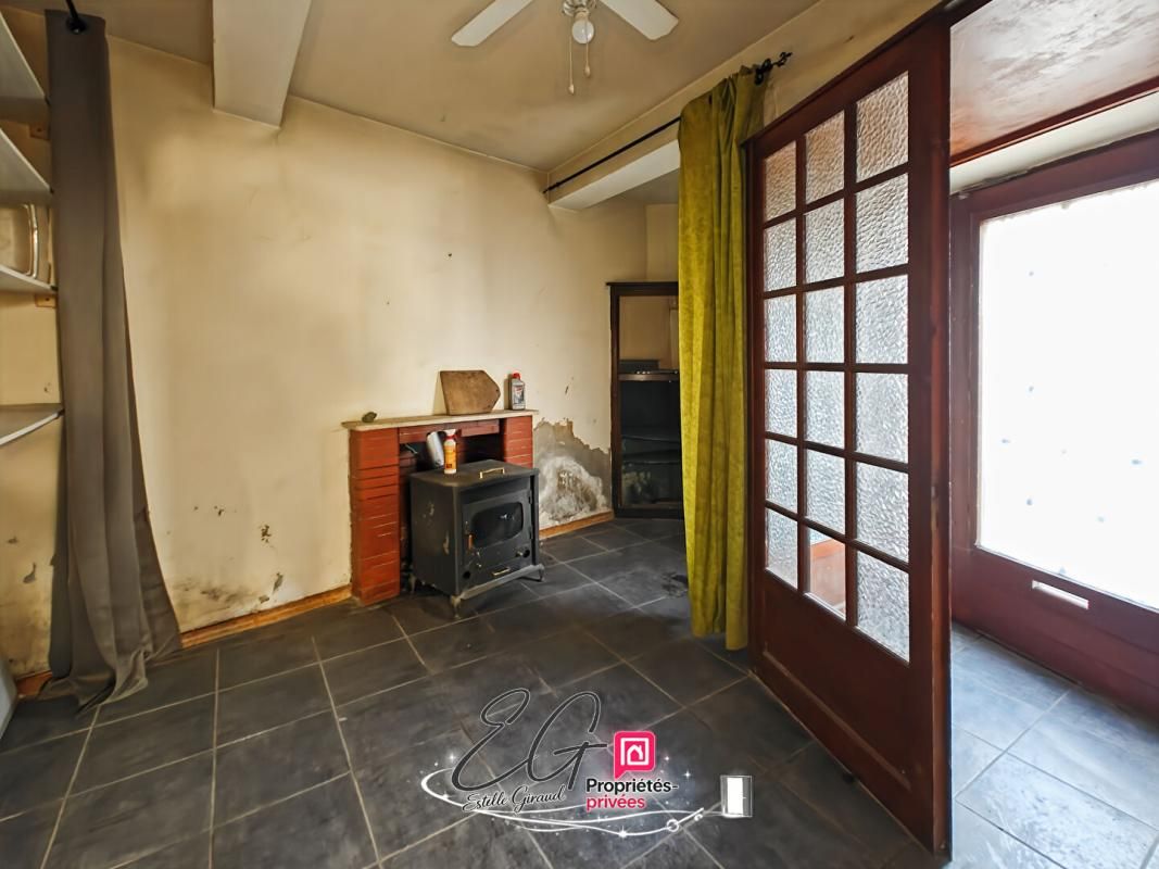 CAUNES-MINERVOIS Maison Caunes Minervois, 3 chambres, terrasse de toit 4