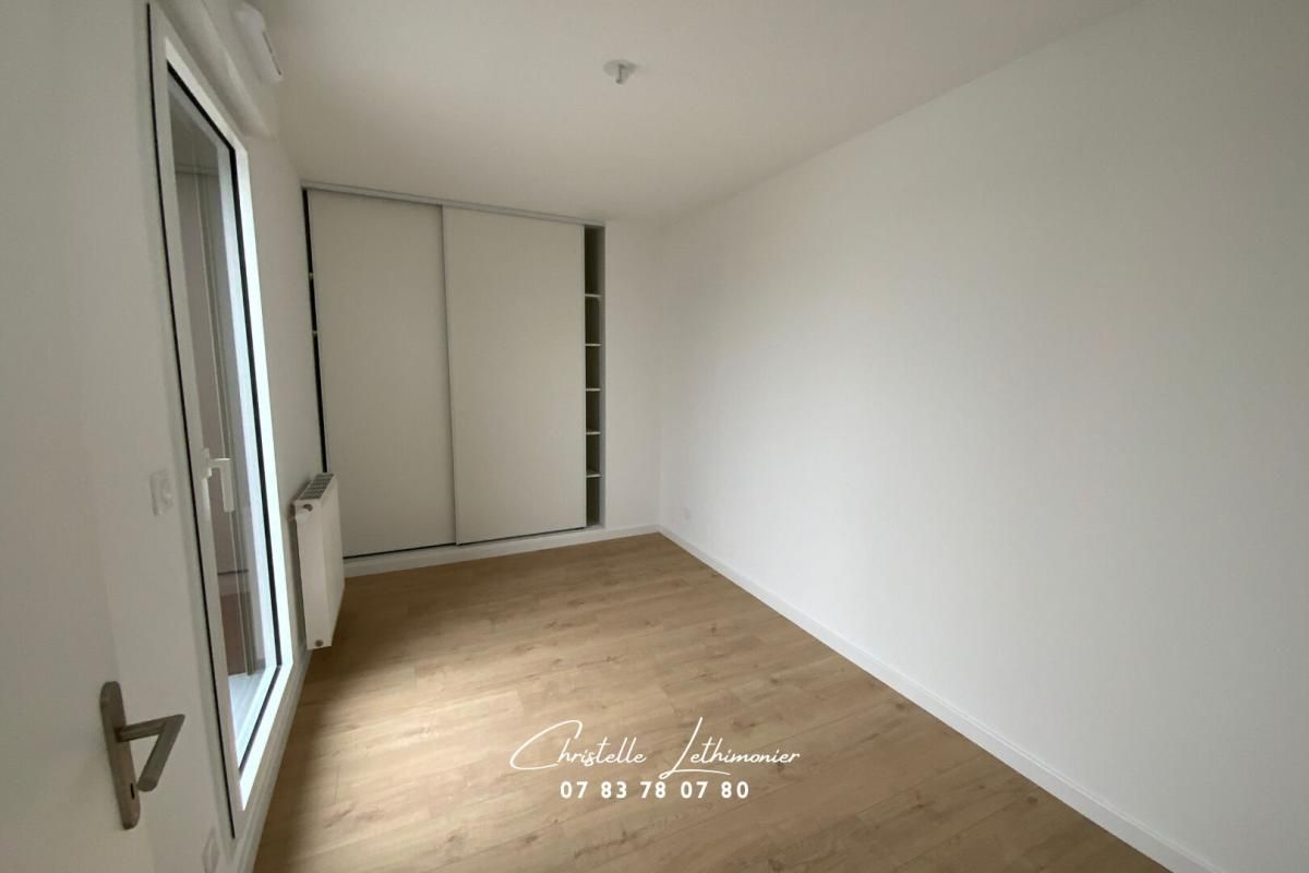 VERN-SUR-SEICHE Vern sur Seiche - Dernier étage - 4 pièces - 115,25m2 - 3 Terrasses + 2 Parkings + Cellier 3