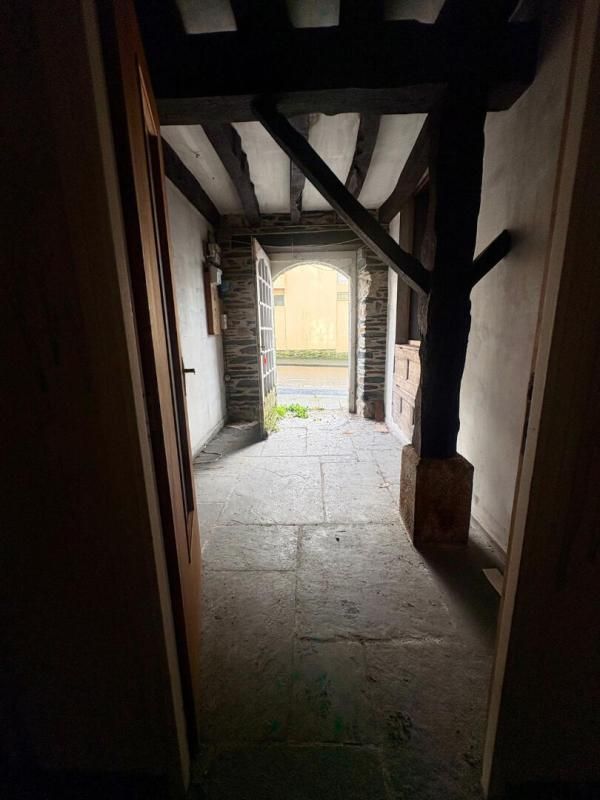 MUR-DE-BRETAGNE Appartement  5 pièce(s) 100 m2 4