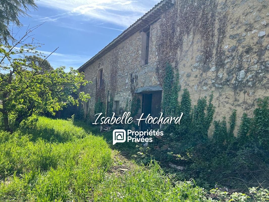 SAINT-MAXIMIN-LA-SAINTE-BAUME TERRAIN Constructible avec Grange de 114m² 3