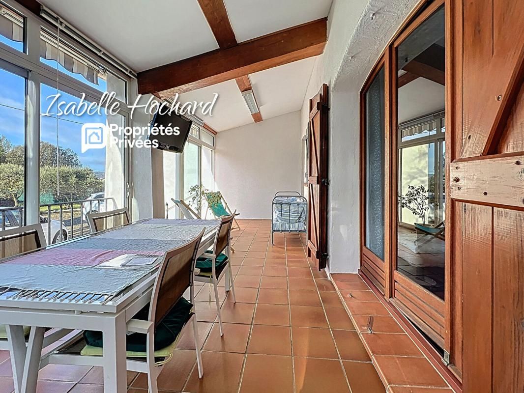 SAINT-MAXIMIN-LA-SAINTE-BAUME Maison Saint Maximin La Sainte Baume 5 pièce(s) 123 m² 4