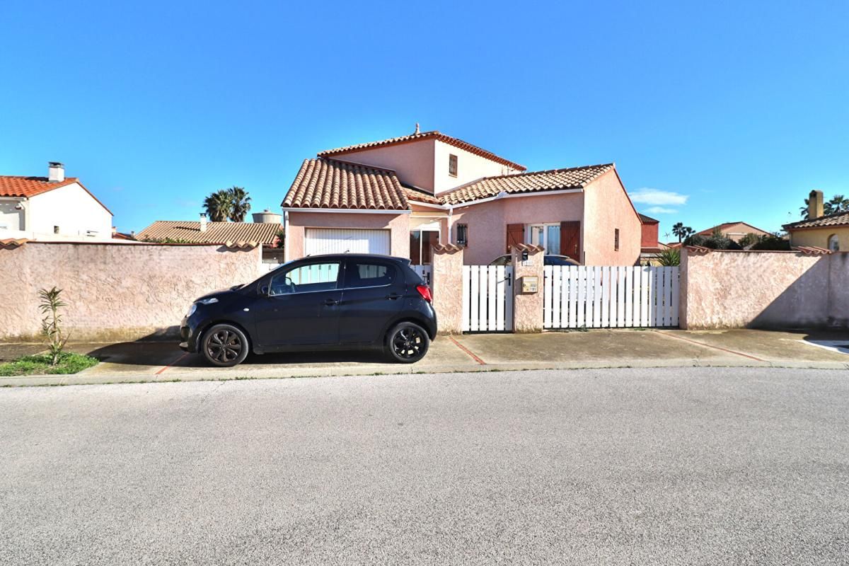 Villa CLAIRA 4 FACES 5 pièce(s) 107 m2 sur un terrain de 507m² avec piscine