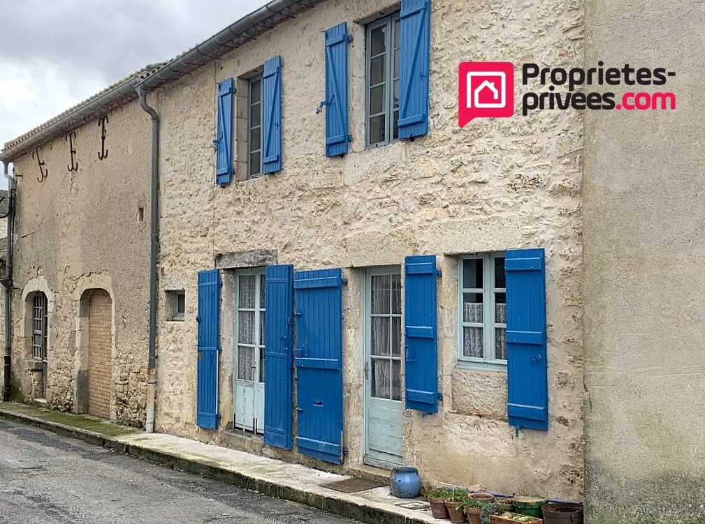 Maison de village en pierre à rénover