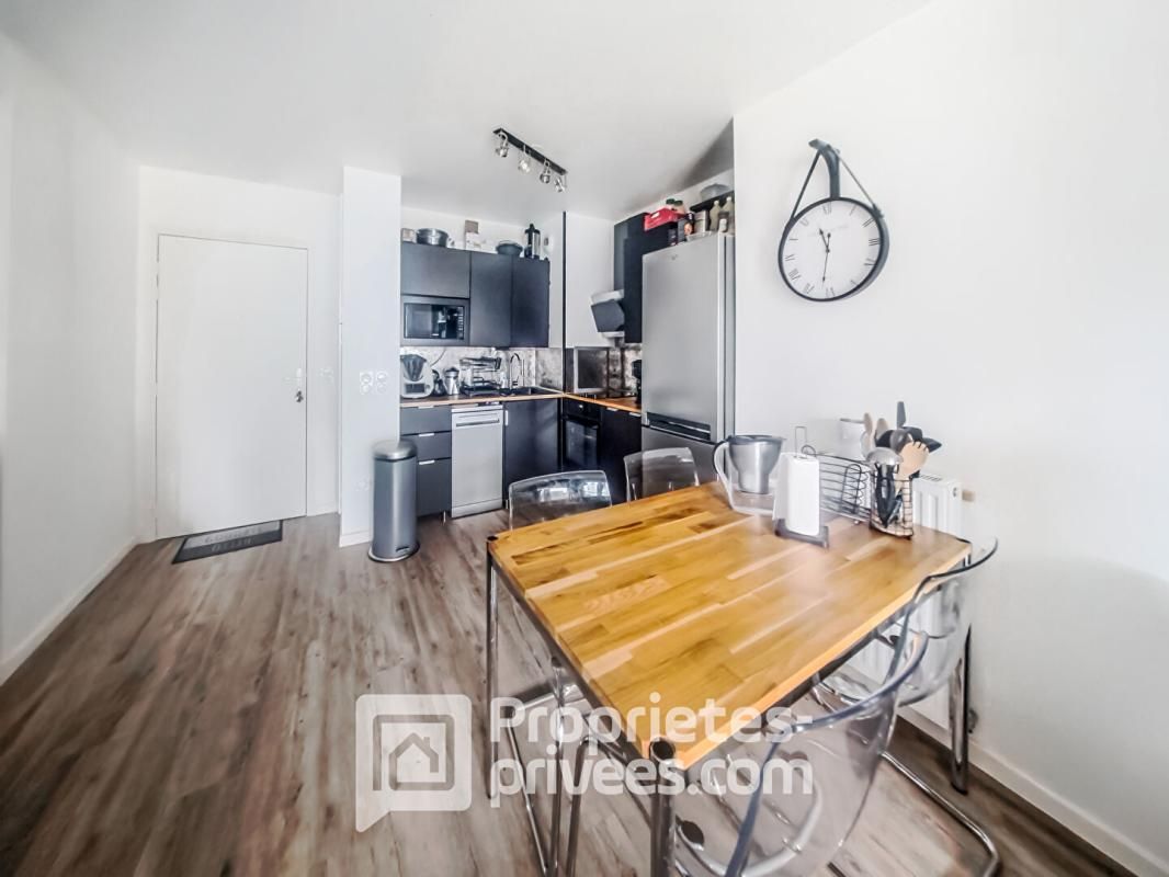 BEZONS charmant 2 piéces avec balcon 2