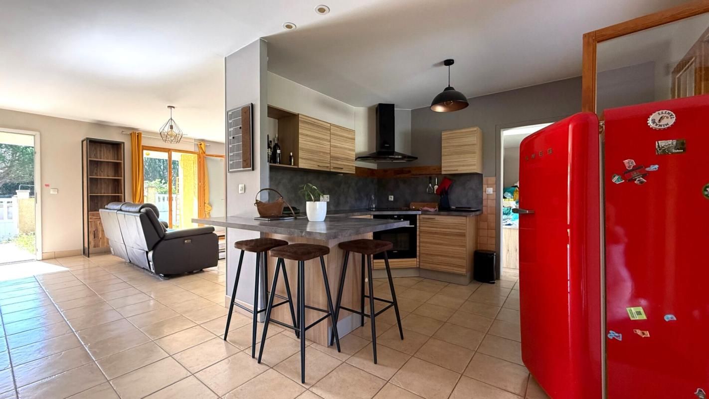 Maison à Saint Nauphary 82370 -T 6 110 m2 avec piscine