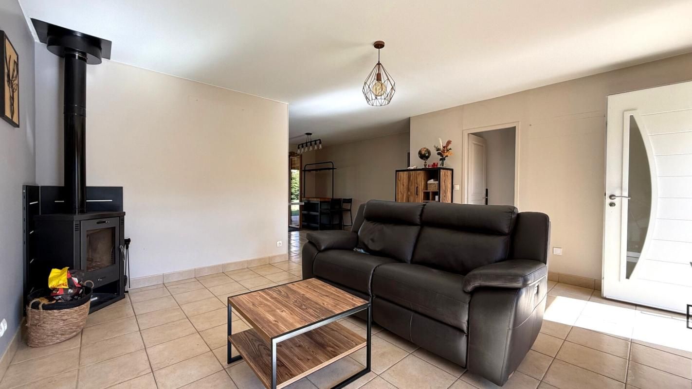 SAINT-NAUPHARY Maison à Saint Nauphary 82370 -T 6 110 m2 avec piscine 2