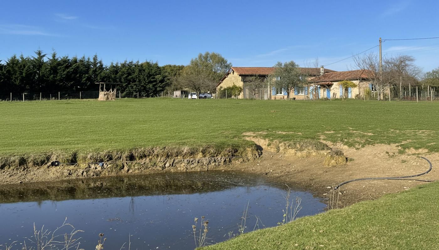 MASSEUBE Maison de caractère 250 m²  - 2 hectares -Vue Pyrénées - Proche Masseube 4