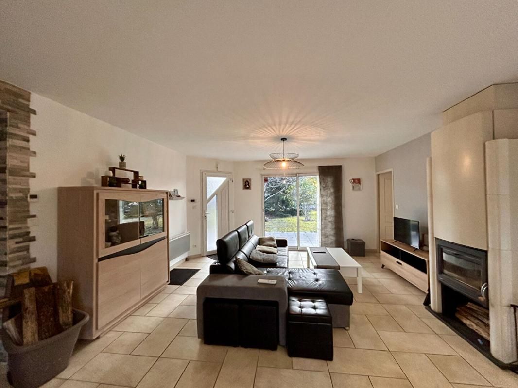 BOULAZAC A vendre, superbe plain-pied  type 4 avec piscine, dans un secteur résidentiel de BOULAZAC 24750 4