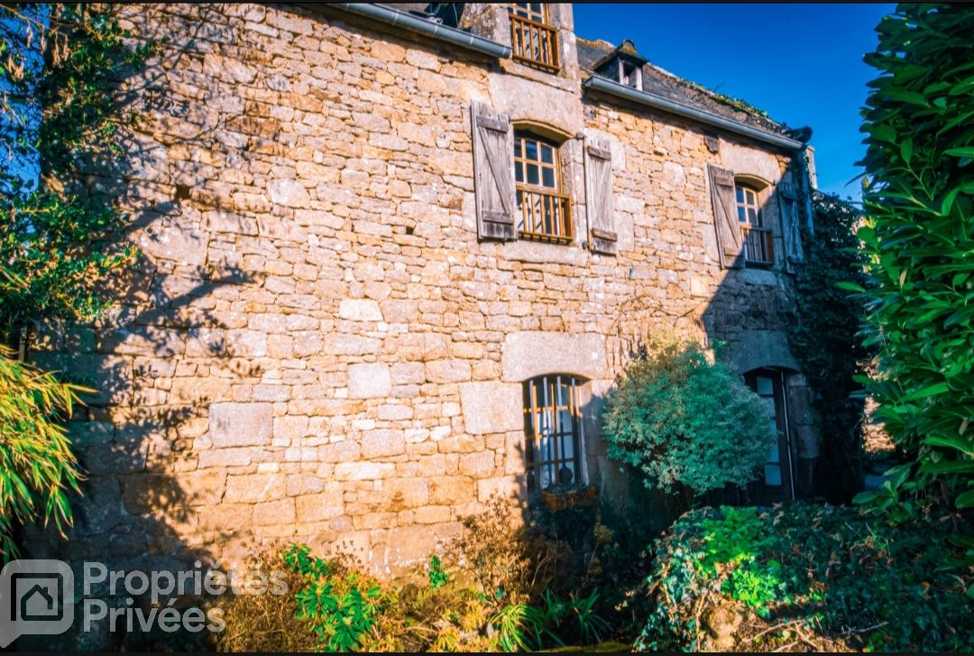 Maison de caractère plein bourg