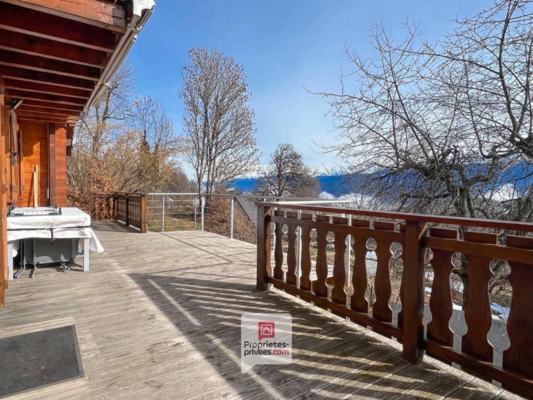 SAINT-HILAIRE Plateau des Petites Roches (38660) - Chalet T6 en madriers + studio + carport + jardin 3