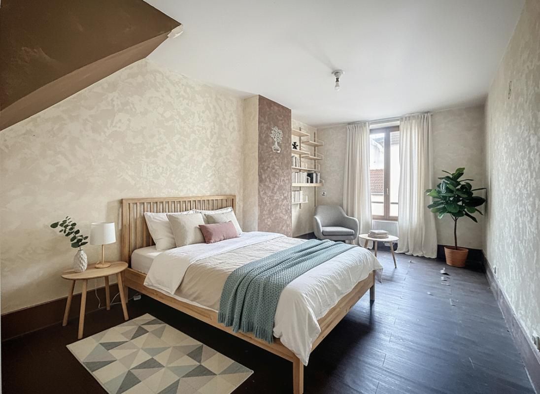 IGNY Coup de coeur en centre-bourg : 130 m² de charme à 500 m de la gare 4