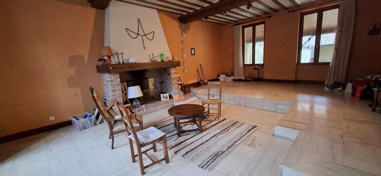 VARENNES-SAINT-SAUVEUR Maison de village Varennes -Saint -Sauveur 185m2 4