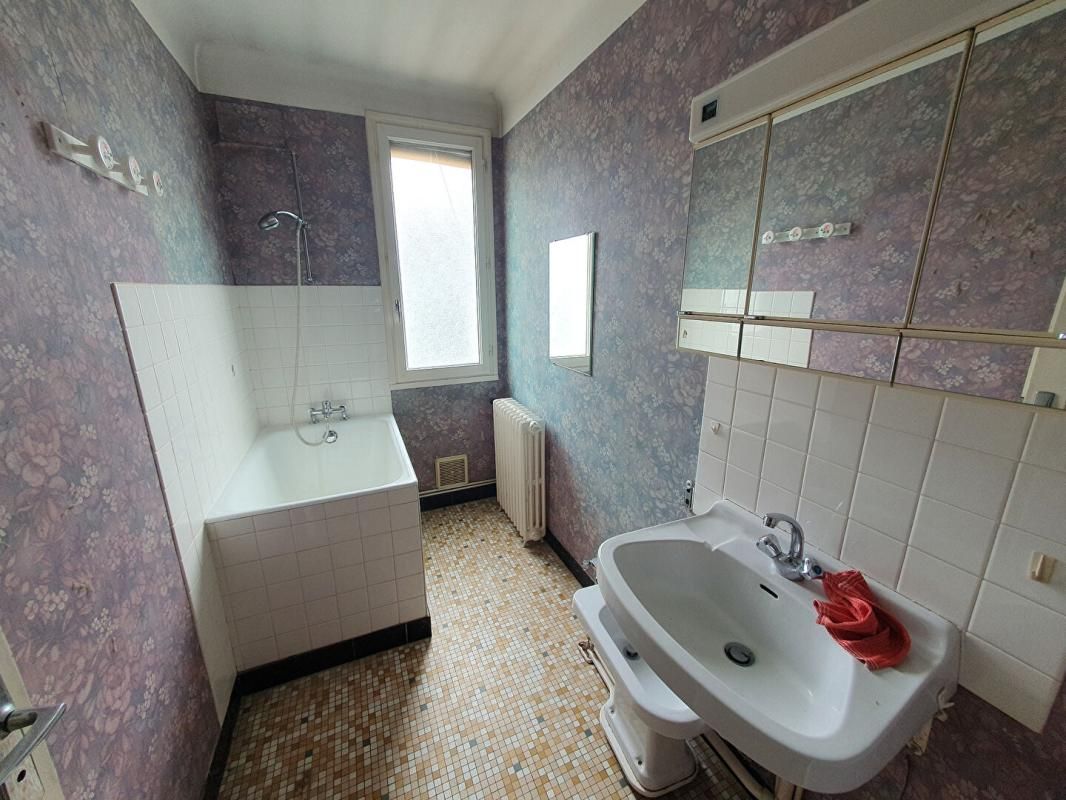 BOURGES Maison Bourges 4 pièce(s) 74 m2 4