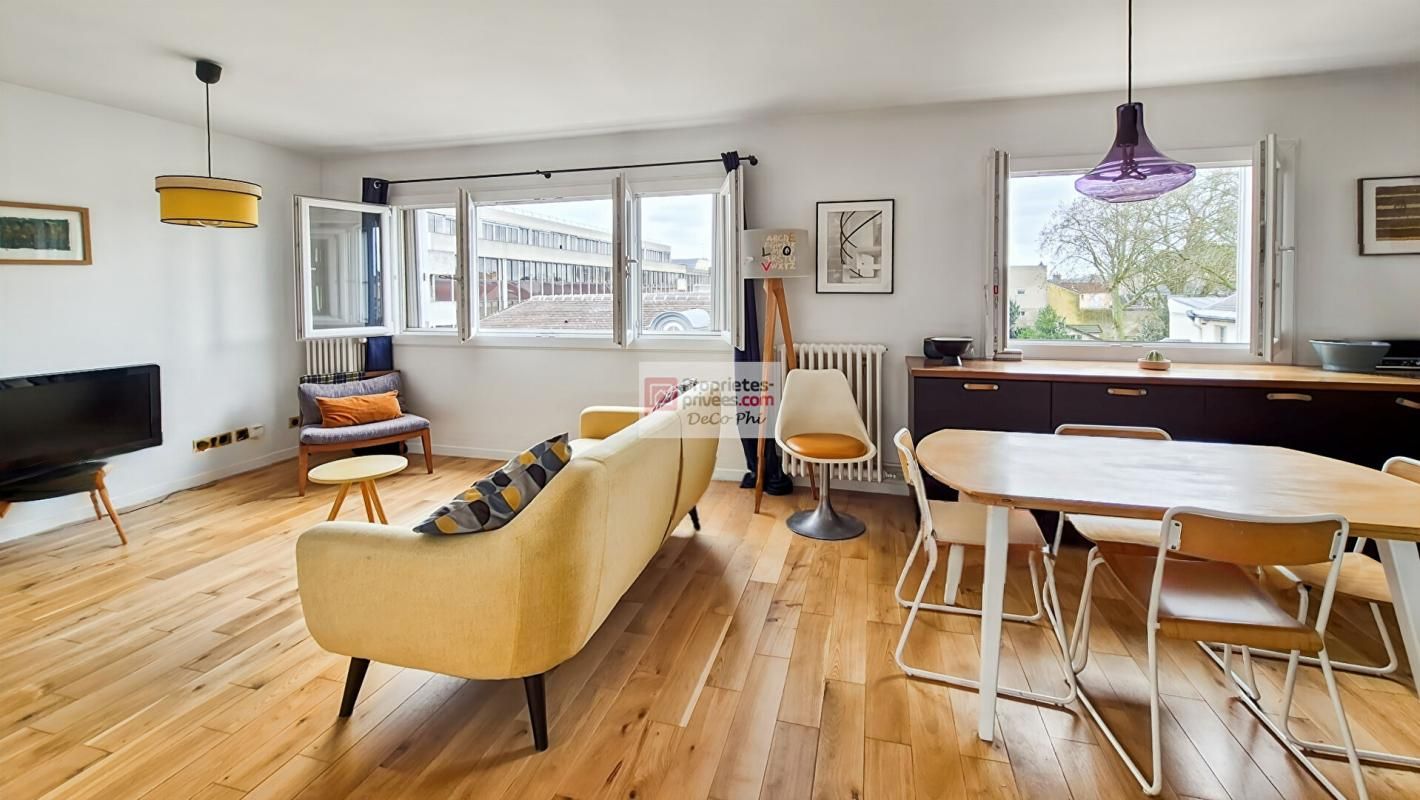 VERSAILLES Appartement  en TBE  3 pièces  60 m2  calme et vue dégagée 3