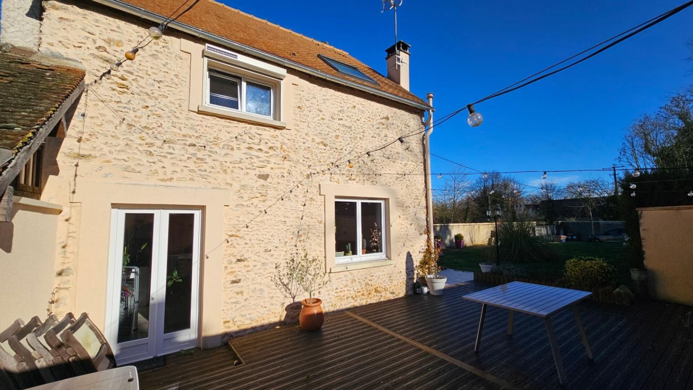 HOUDAN Houdan 7 mn / Proche Gambais / Maison 2 chambres dans un village prisé du 78 2