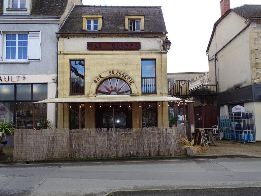 Immeuble Montignac Lascaux 4 pièce(s) 181 m2