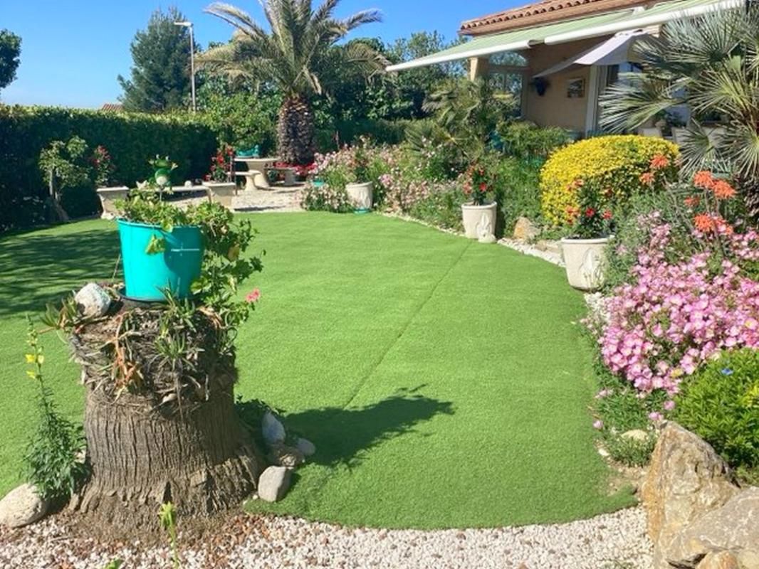 SAINT-GENIES-DE-FONTEDIT Splendide villa de 140m² avec double garages/piscine/ vue dégagée sur 1161m² de terrain 3