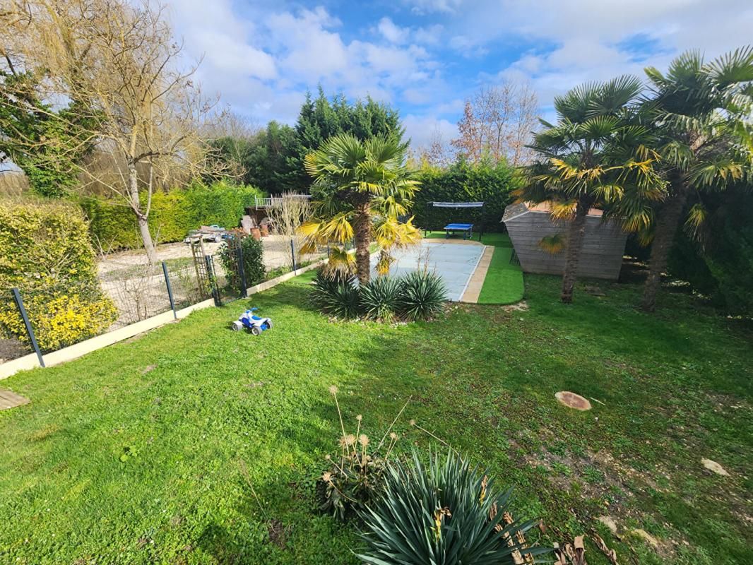 LOCHES Maison Loches 8 pièce(s) 211 m2 3