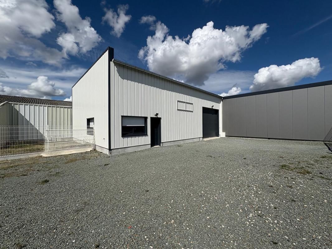 ANGERS 49000 ANGERS - Location Local commercial 194 m² 1