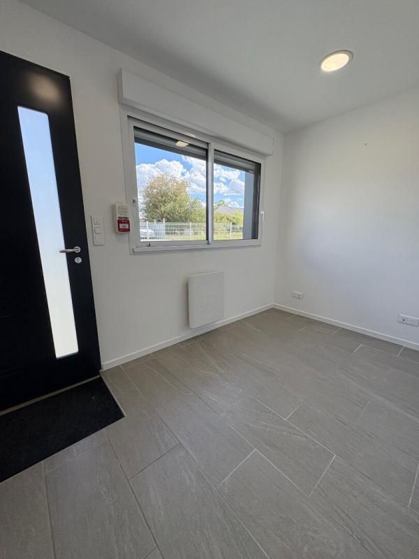 ANGERS 49000 ANGERS - Location Local commercial 194 m² 3