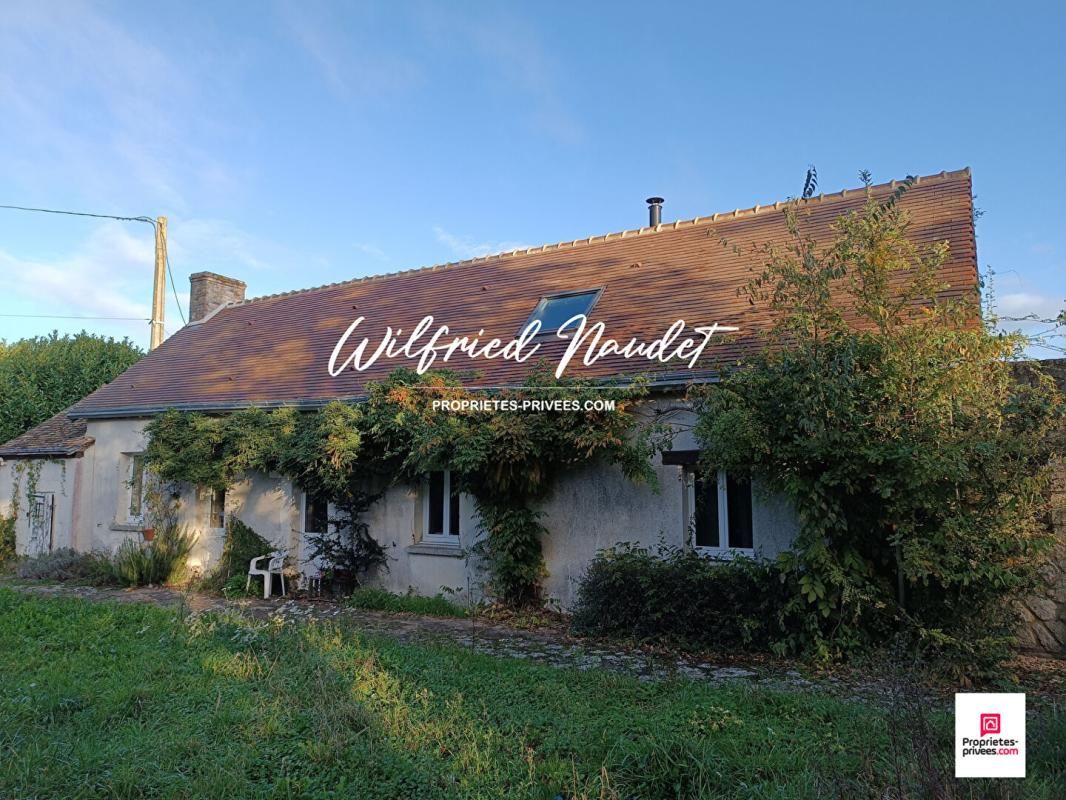 SAINT-VINCENT-DU-LOROUER Longère  au calme 1