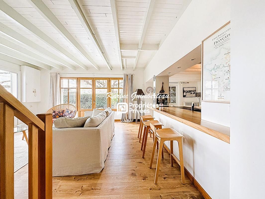 SAINT-EMILION Maison en pierre avec vue, 4 chambres, garage, jardin 3