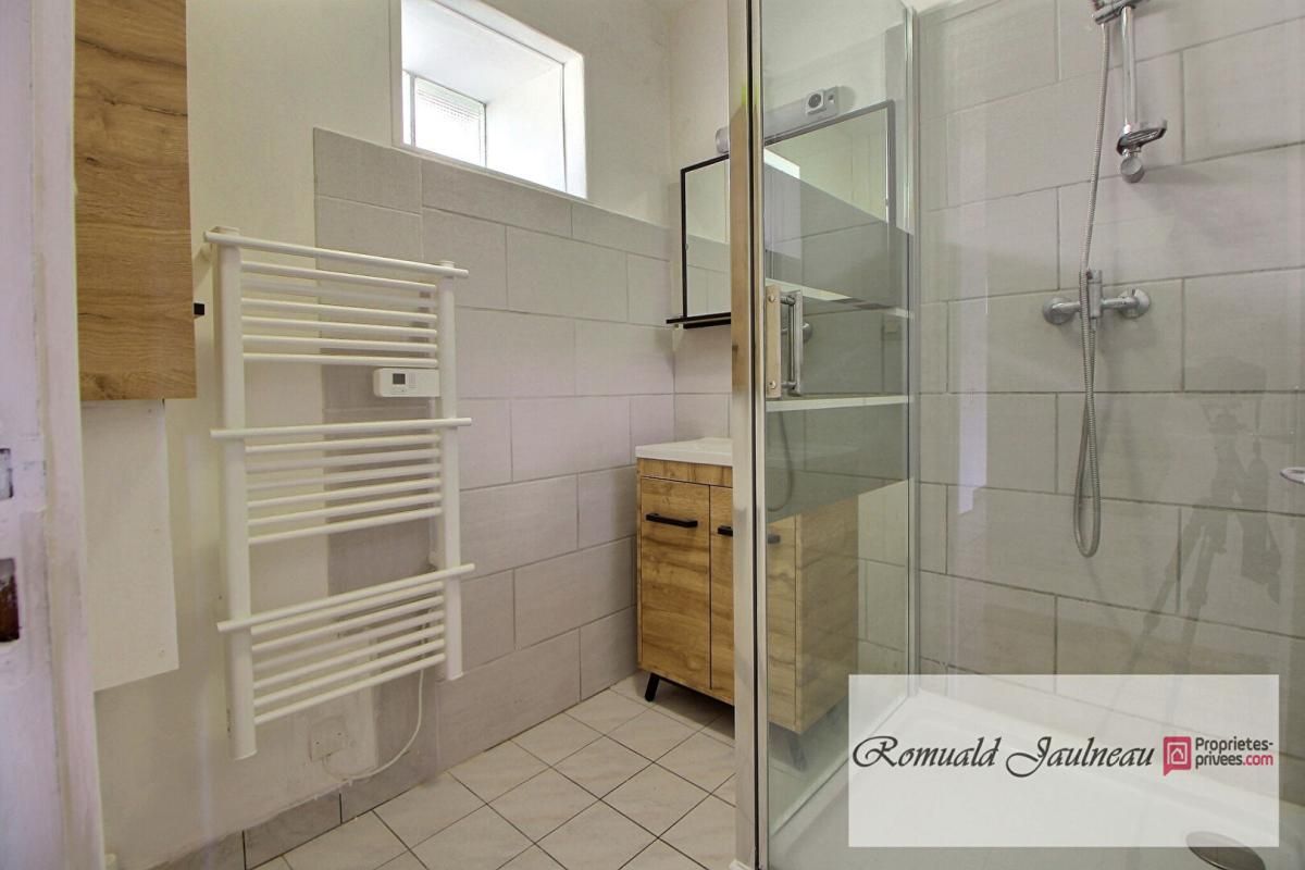 SOURS Maison de bourg à Sours 3