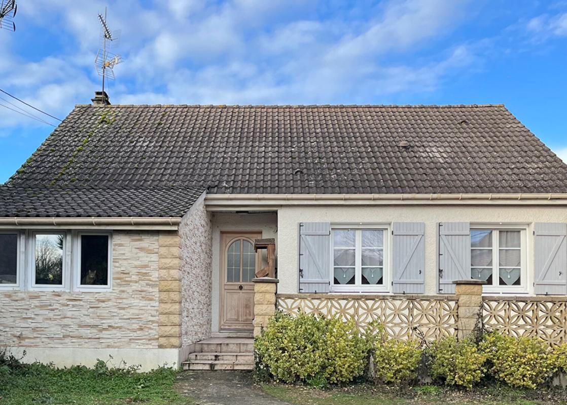 Maison PLAIN-PIED à Noyon 5 pièce(s) 100 m² + Jardin et Garage