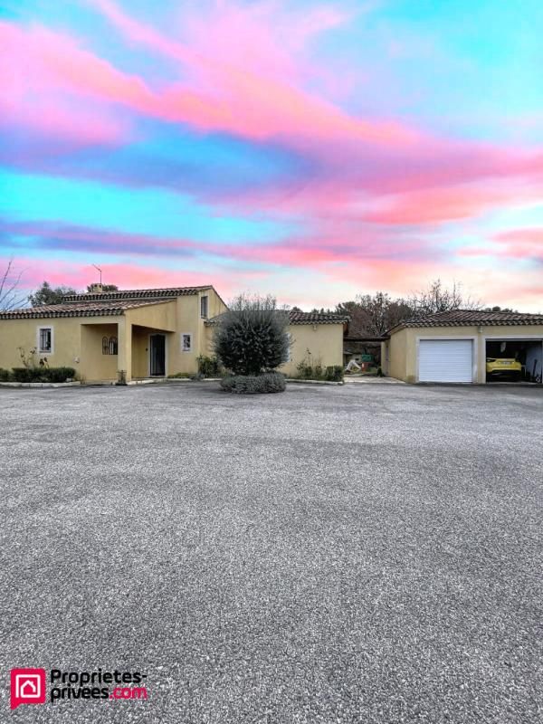 Villa Ollieres 7 pièce(s) 220 m2