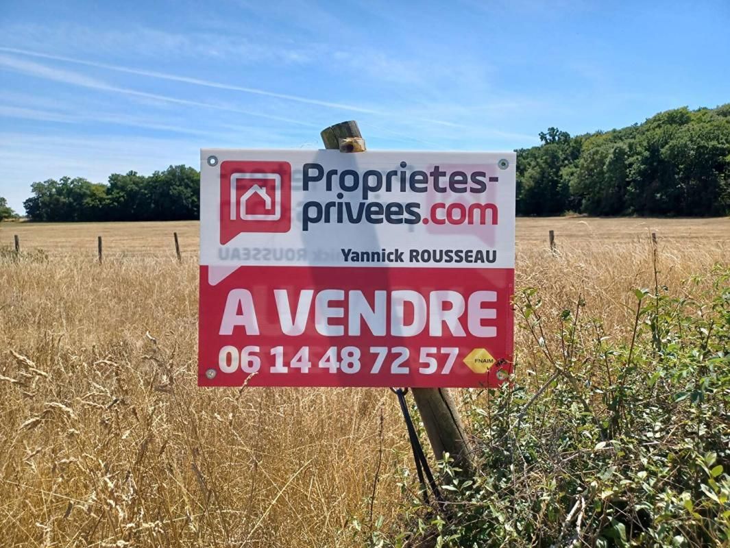 Terrain constructible proche BRETEUIL SUR ITON 1800 m2