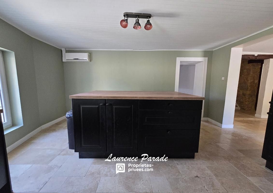 MOULIN-NEUF Maison 158m² en pierre, dépendance , terrain, ruisseau 4