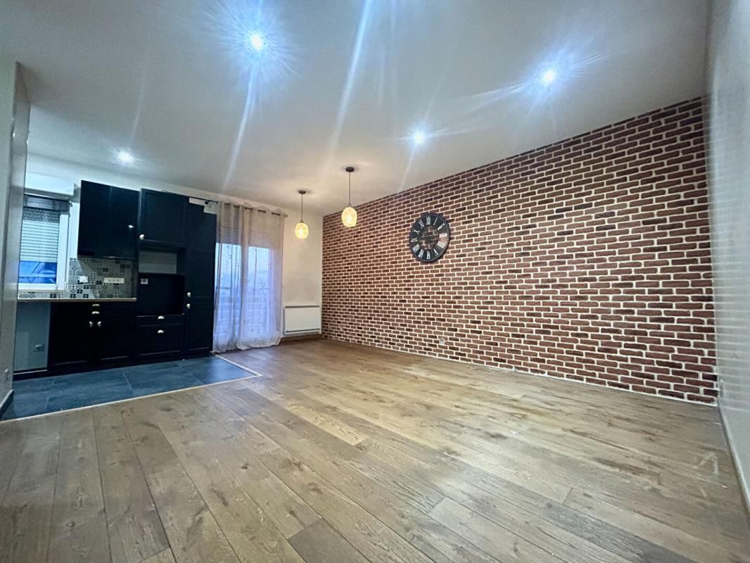 Maison Fontenay 12 min RER A  3 chambres et beau jardin!