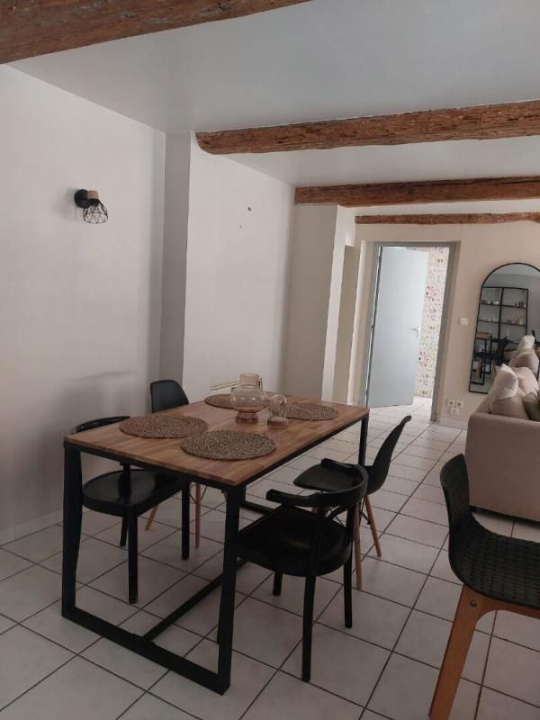 ALTHEN-DES-PALUDS Appartement Althen Des Paluds 3 pièce(s) 64 m2 3