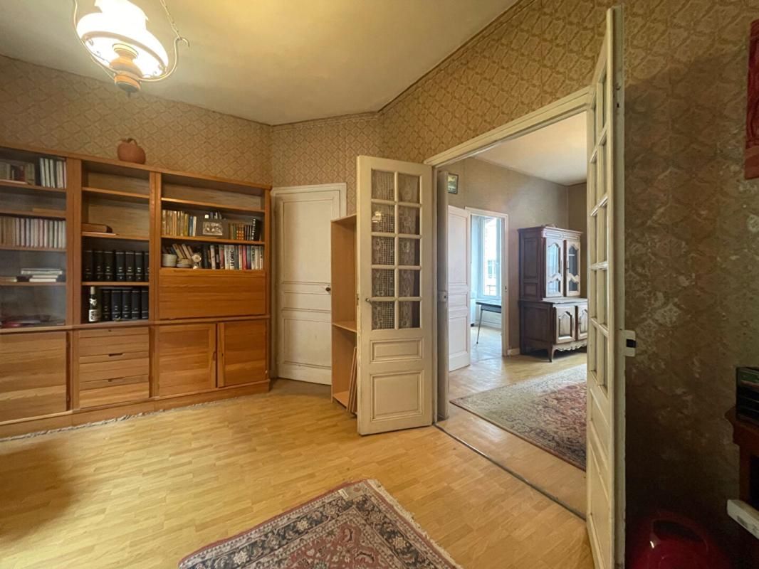 QUIMPER Maison années 30 à rénover avec garage et jardin (quartier Gare Quimper) 3