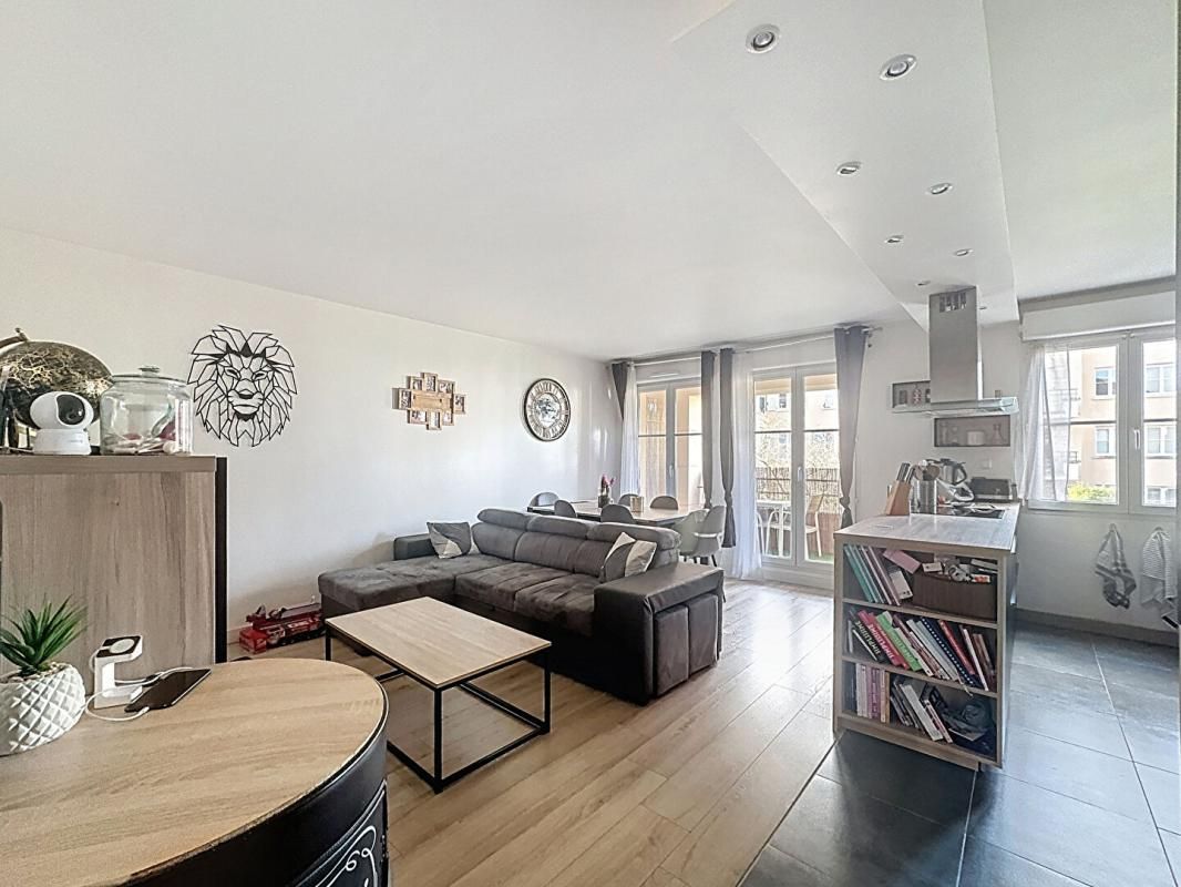 ELANCOURT T3 OUEST AVEC BALCON  CHARME & CONFORT IMMÉDIAT 2