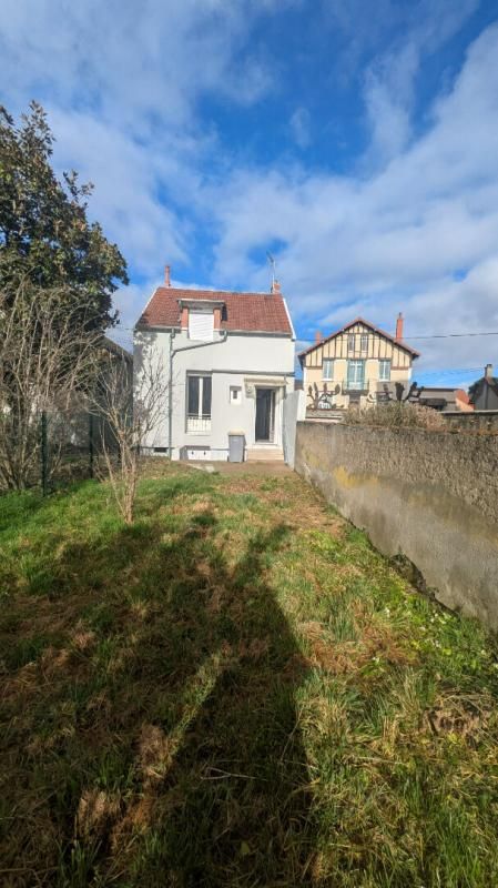 VARENNES-SUR-ALLIER Maison de ville avec jardin et cave sur Varennes Sur Allier 2