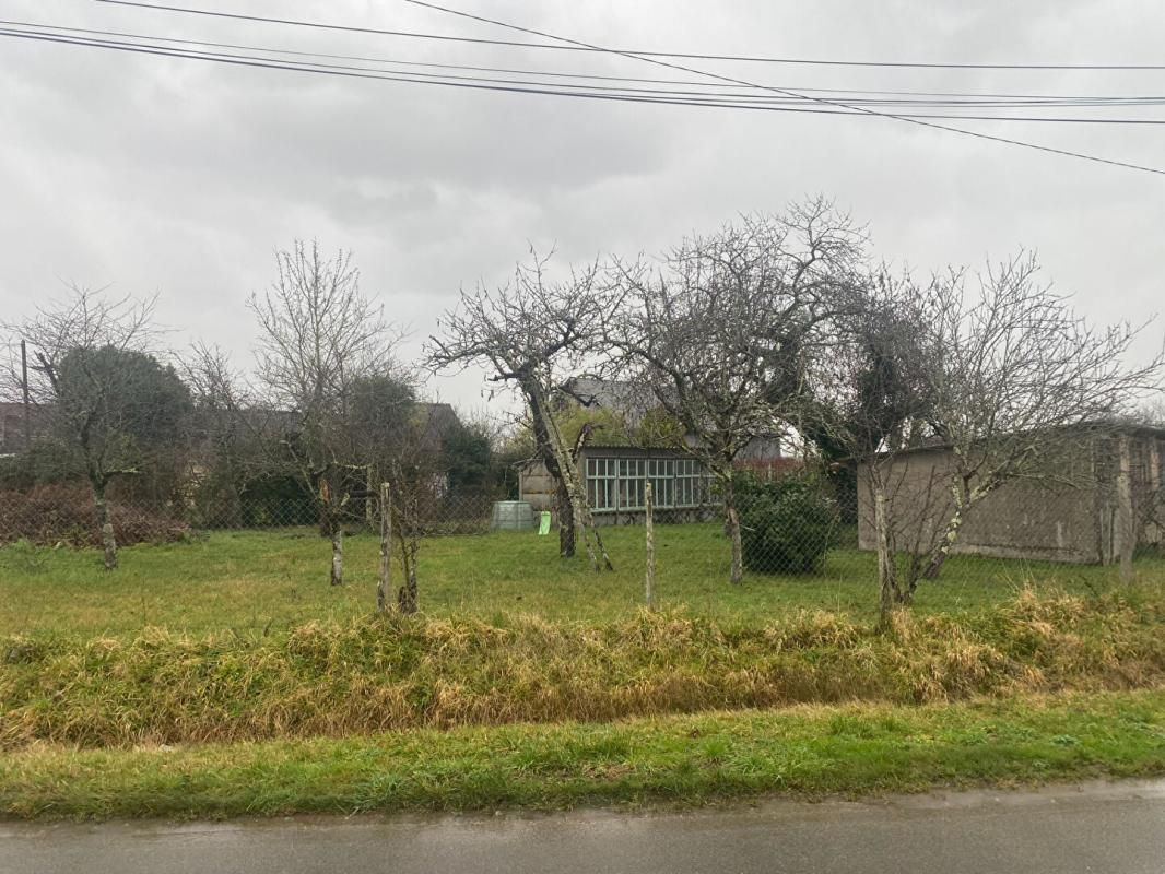 MONTEAUX Terrain Monteaux 1107 m2 1