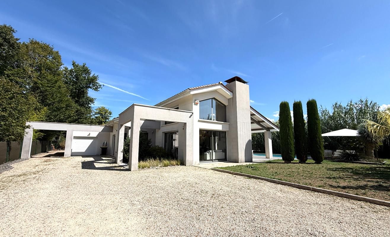 EXCLUSIVITÉ VILLA D'ARCHITECTE ENVIRONNEMENT PRIVILÉGIÉ