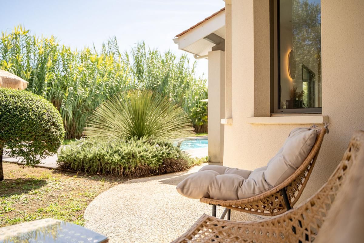 FLEAC EXCLUSIVITÉ VILLA D'ARCHITECTE ENVIRONNEMENT PRIVILÉGIÉ 4