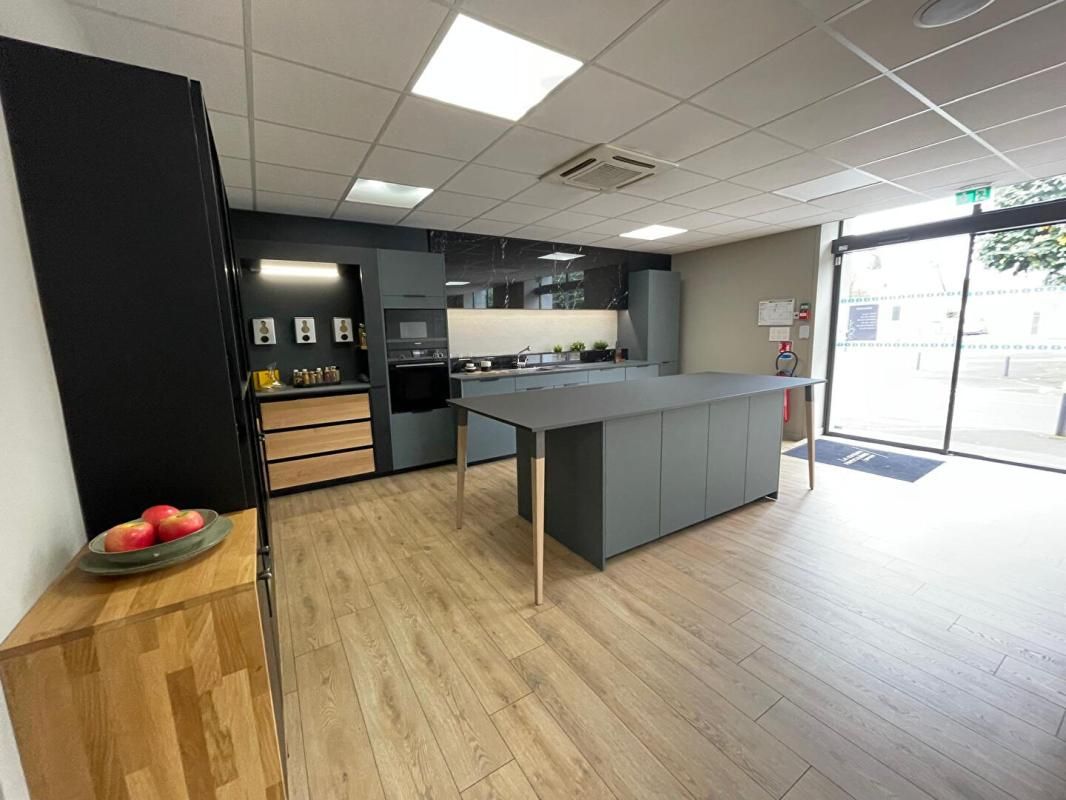 NEVERS Murs commerciaux / Ensemble immobilier professionnel - Nevers 2