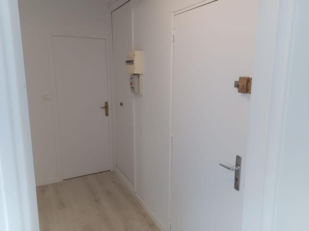 ORLEANS EXCLUSIVITE A VENDRE 45000 Orleans Appartement 2 pièces 37 M² ascenseur / parking 4
