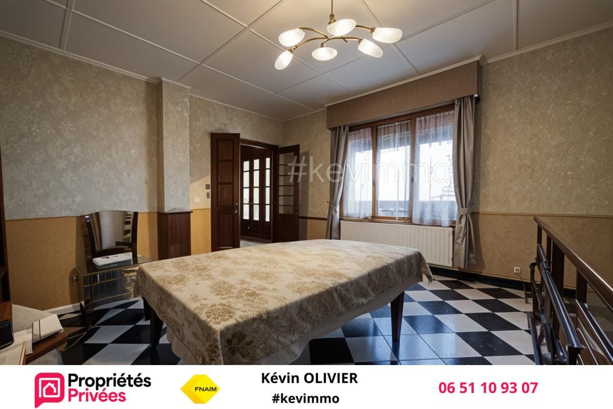 Maison 3 chambres avec cour, dépendances et jardin à Camblain-Châtelain