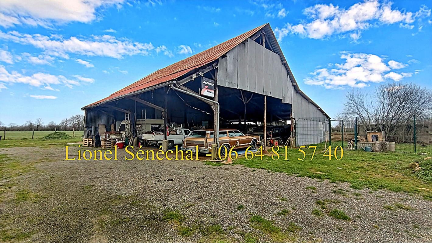 COURCEBOEUFS Longère rénovée et peu énergivore sans vis - à - vis avec des dépendances sur une parcelle de plus de 6 000 m2 4