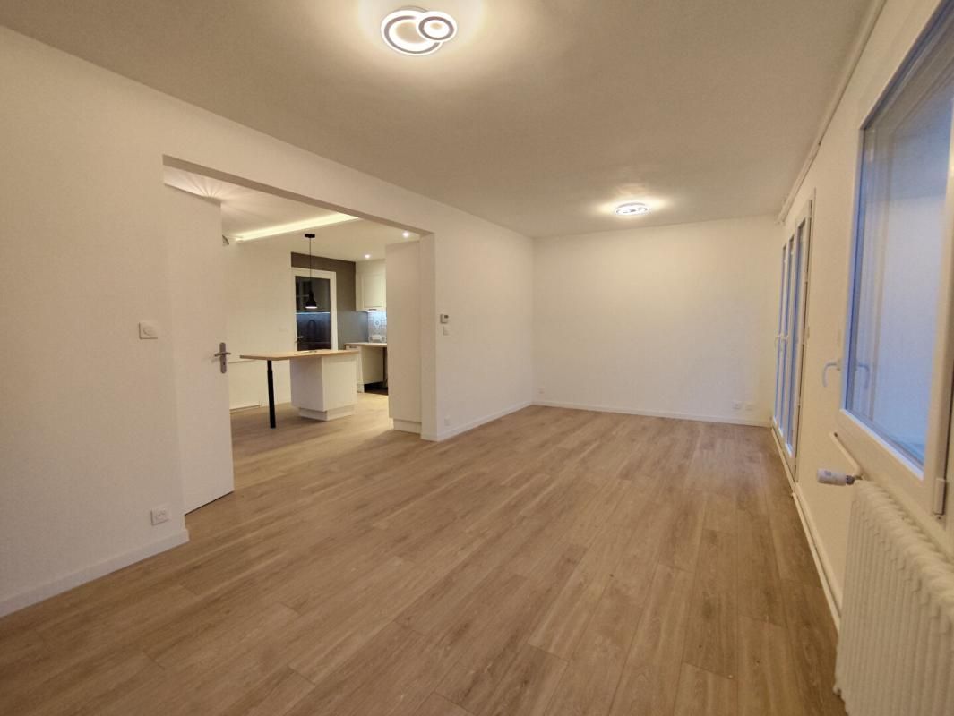 SAINT-BRIEUC Maison entièrement rénovée quartier Beauvallon, Saint-Brieuc 3