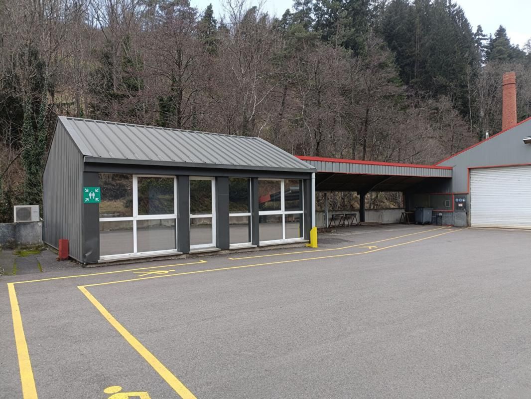 DUNIERES 43220 DUNIERES -  locaux d'activité comprenant des bureaux, un bâtiment industriel et des locaux à usage de stockage 3