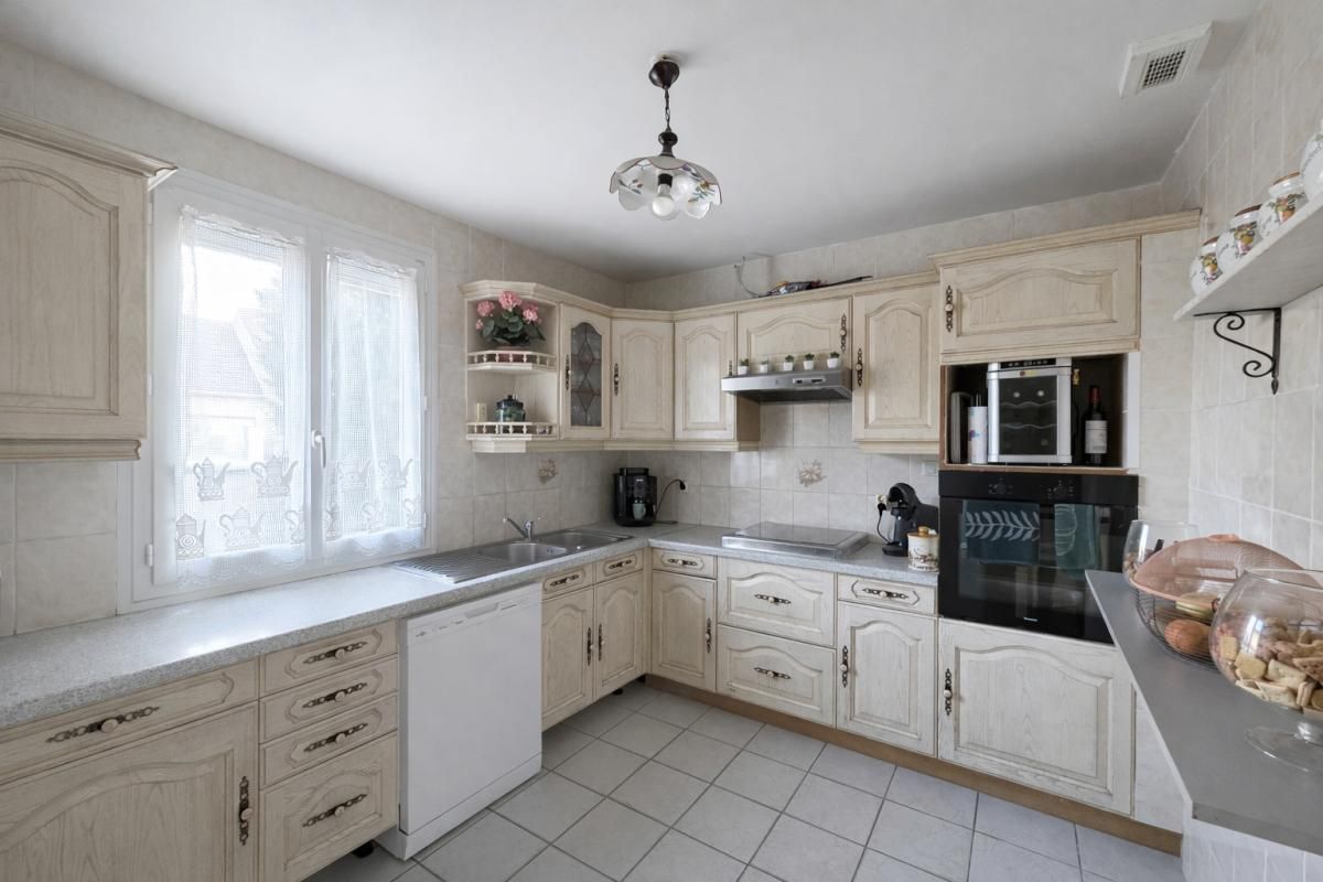 LES MUREAUX Maison Les Mureaux 5 pièce(s) 110 m2 4